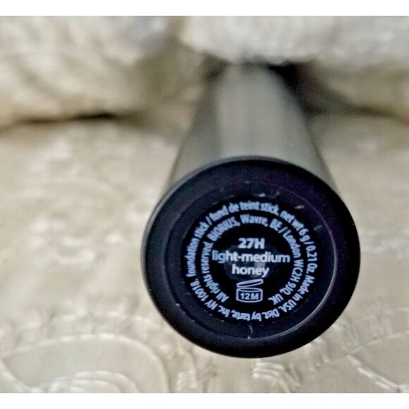 Tarte maneater poreless stick foundation - Picture 14 of 14